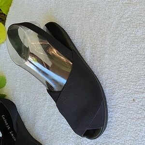 CHINESE LAUNDRY black, slingback flats. Very comfortable. Like new. Size 5.5.